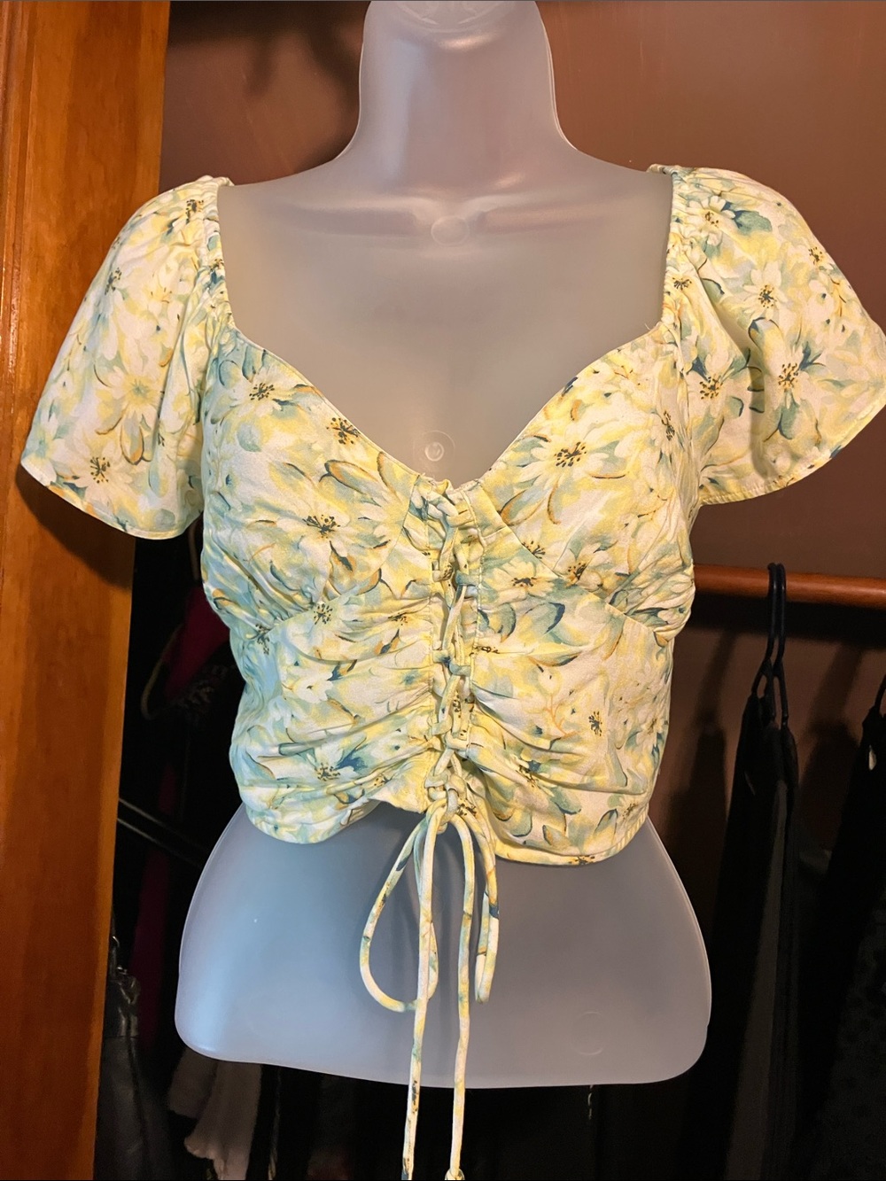 American Eagle Outfitters Yellow Green White Floral Crop Top w/ Lace up Detail